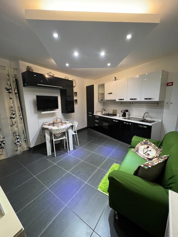 Nel Cortile Suite Чефалу Экстерьер фото